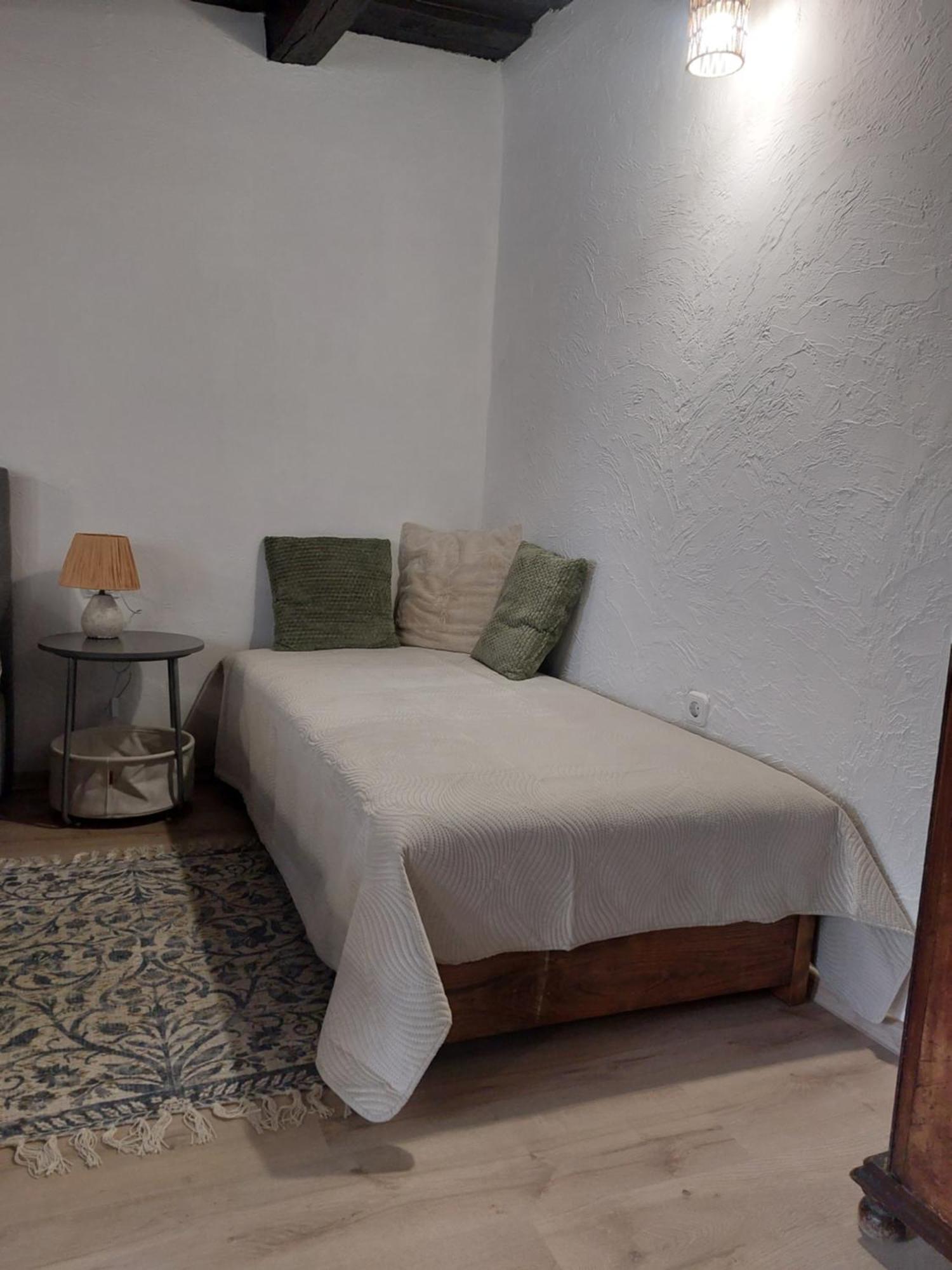 Babamuzeum Apartman ティハニ エクステリア 写真
