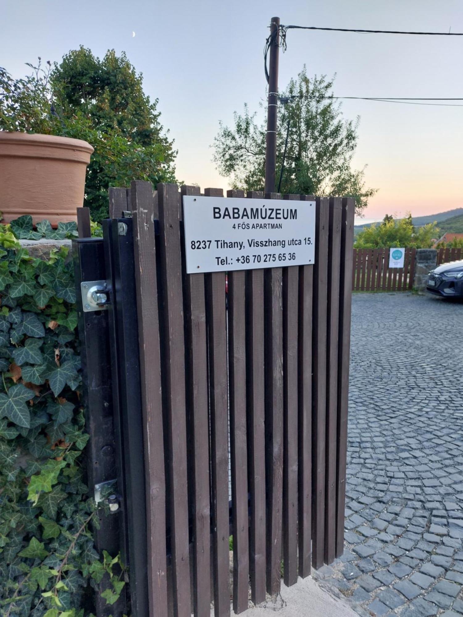 Babamuzeum Apartman ティハニ エクステリア 写真