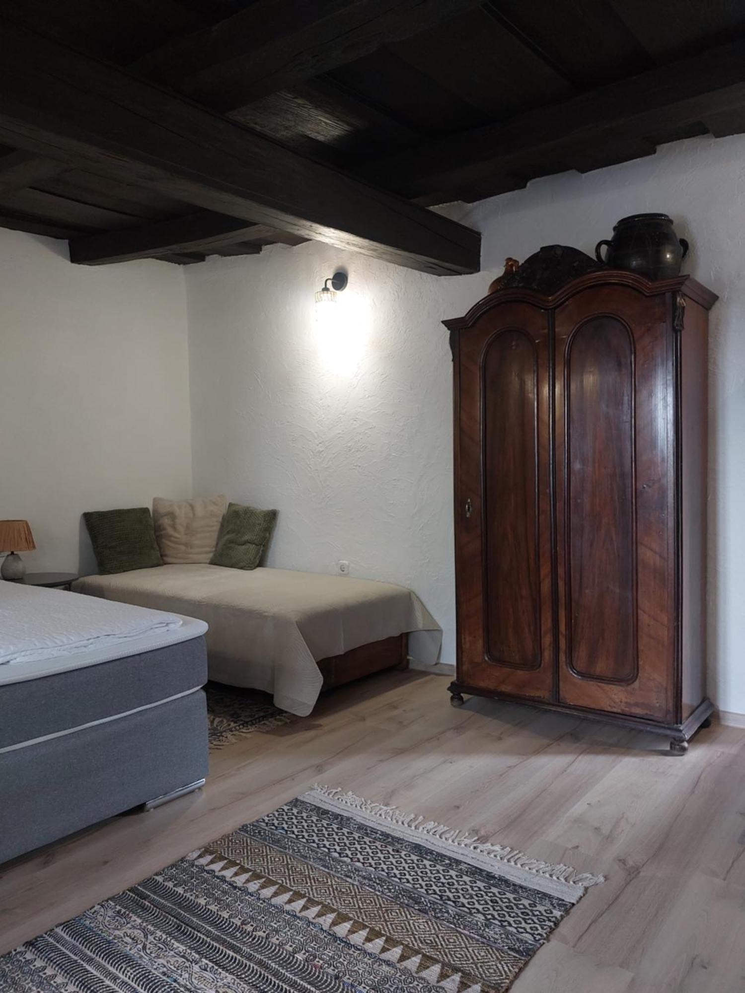 Babamuzeum Apartman ティハニ エクステリア 写真