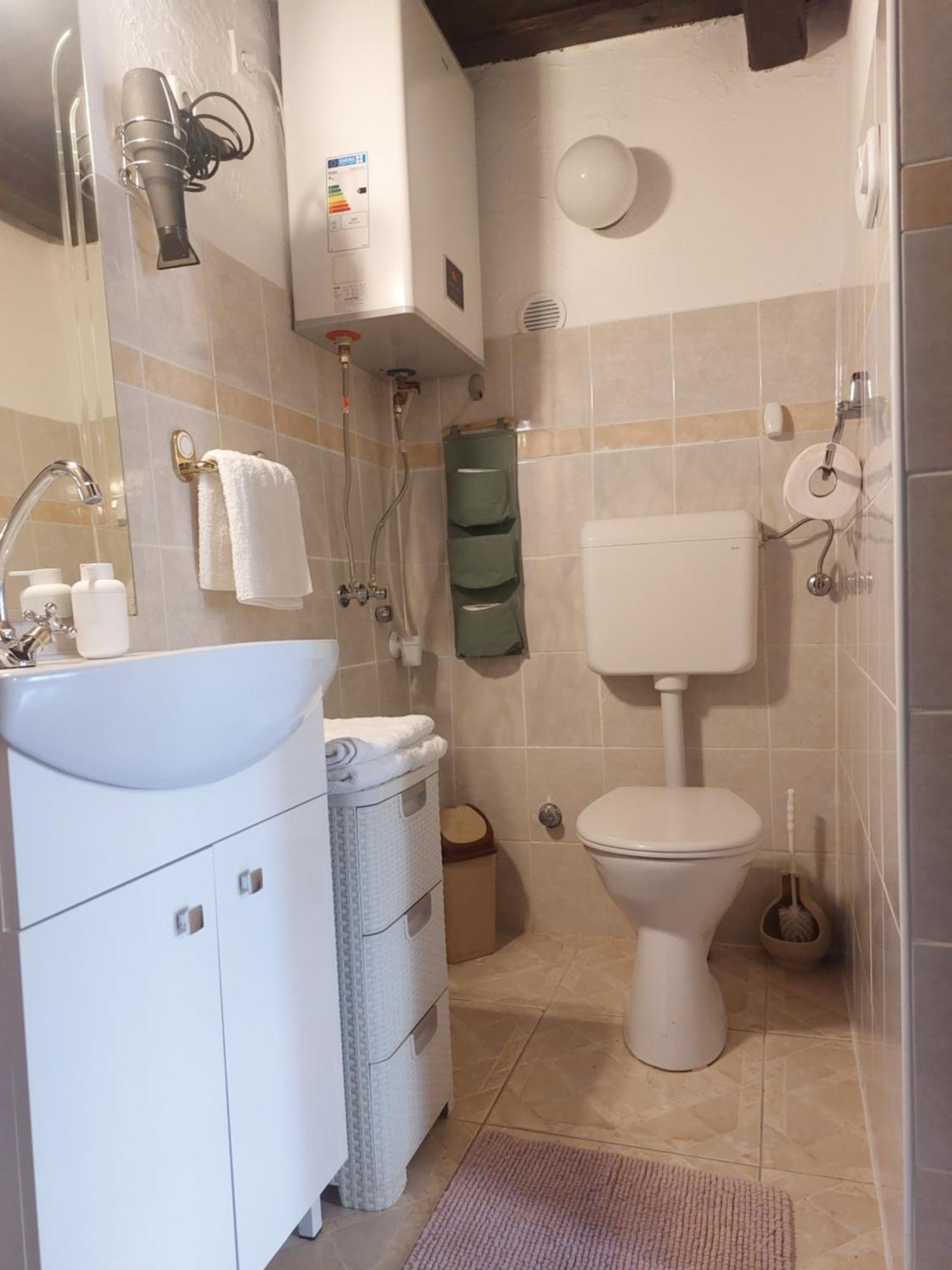 Babamuzeum Apartman ティハニ エクステリア 写真