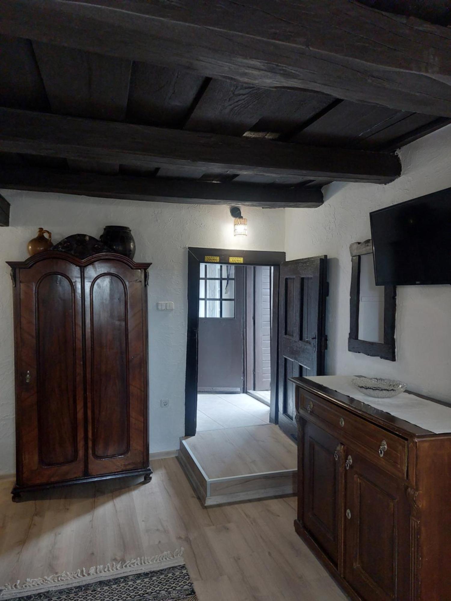 Babamuzeum Apartman ティハニ エクステリア 写真